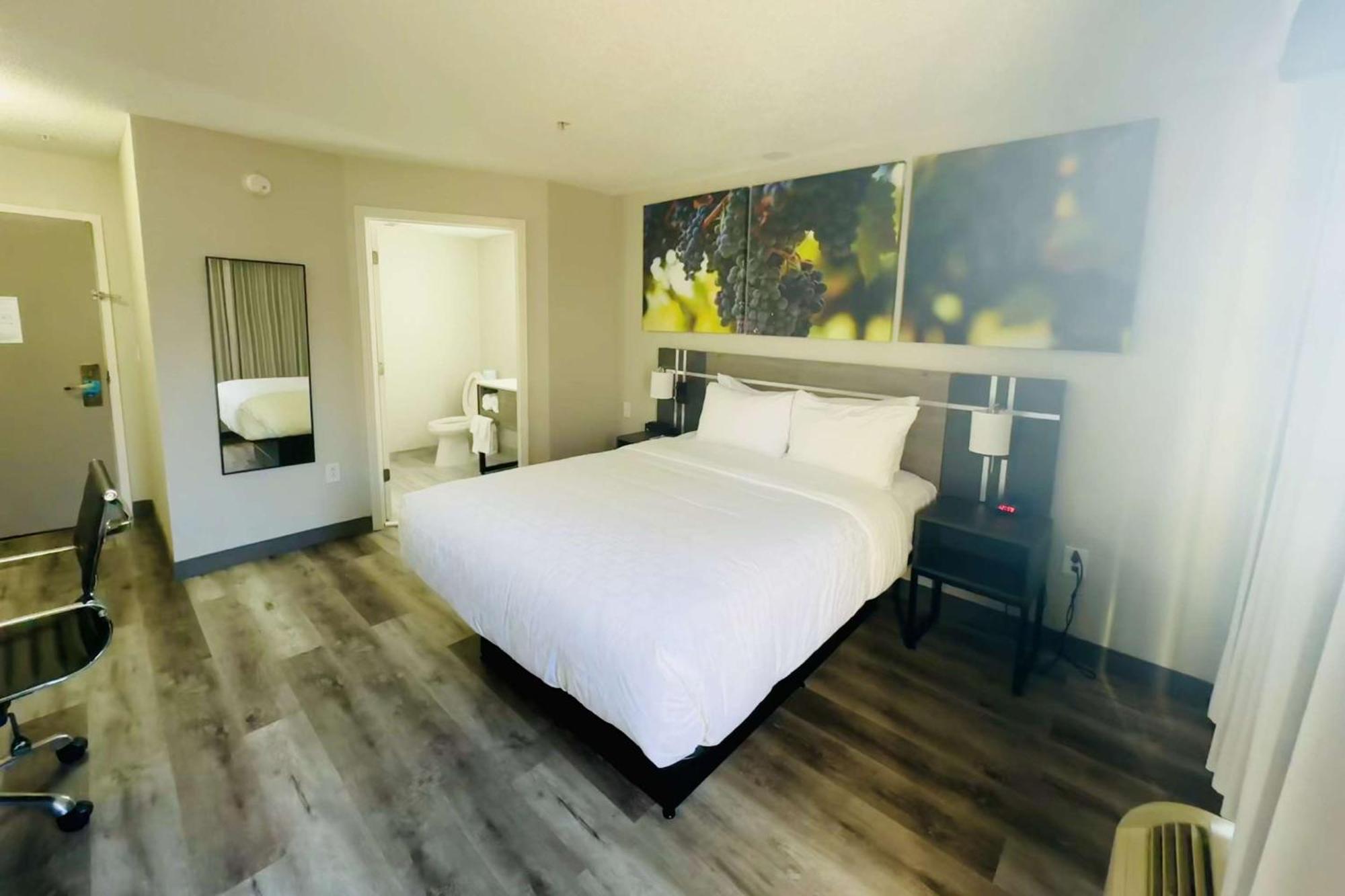Hotel Clarion Pointe Albemarle Exterior foto